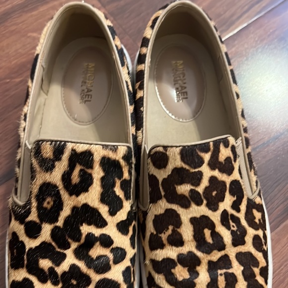 Michael Kors Ponyhair Leopard print slip on sneakers - Picture 4 of 7